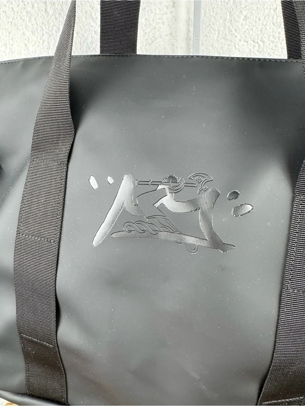 RAINS Black Waterproof Weekend Duffle Bag Shoulder Travel Gym Tote